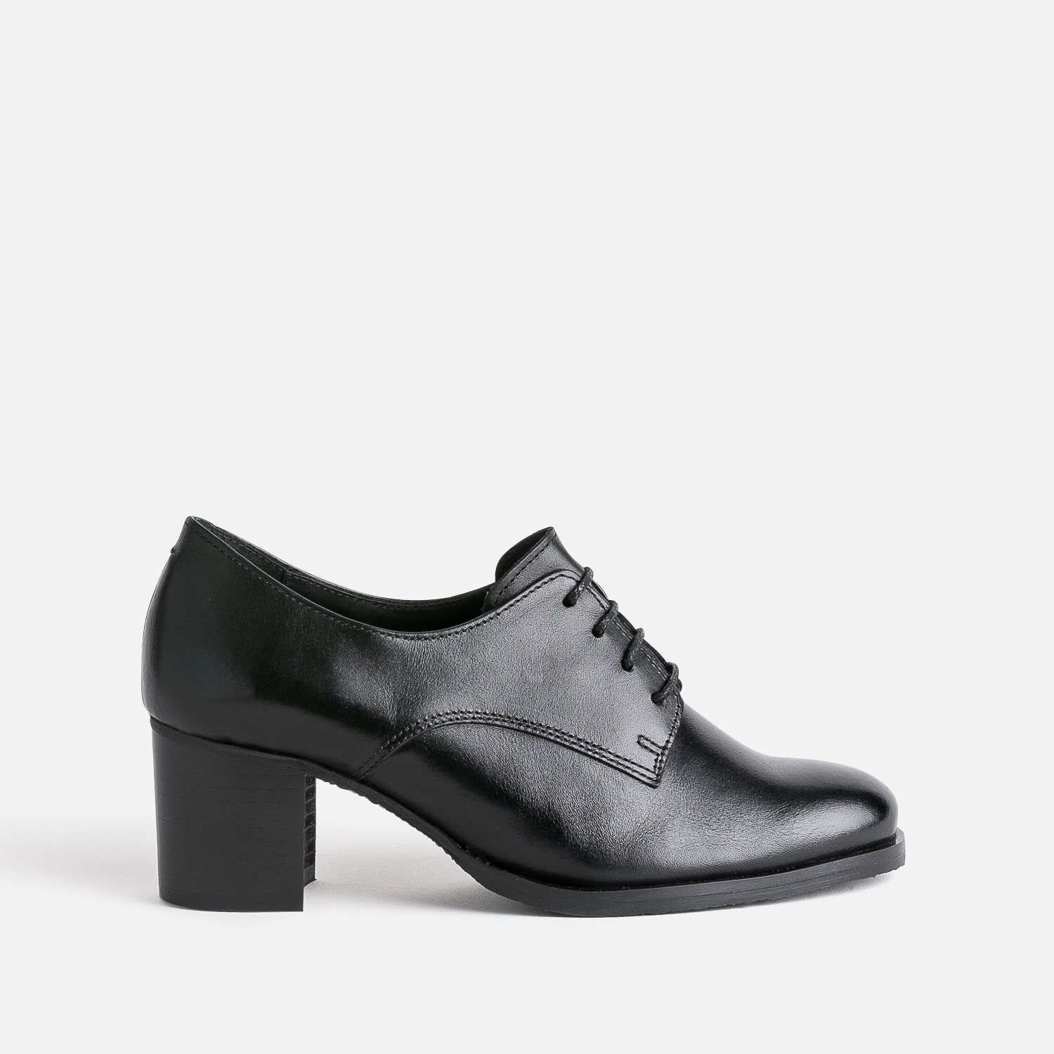 Derby à talon noir en cuir