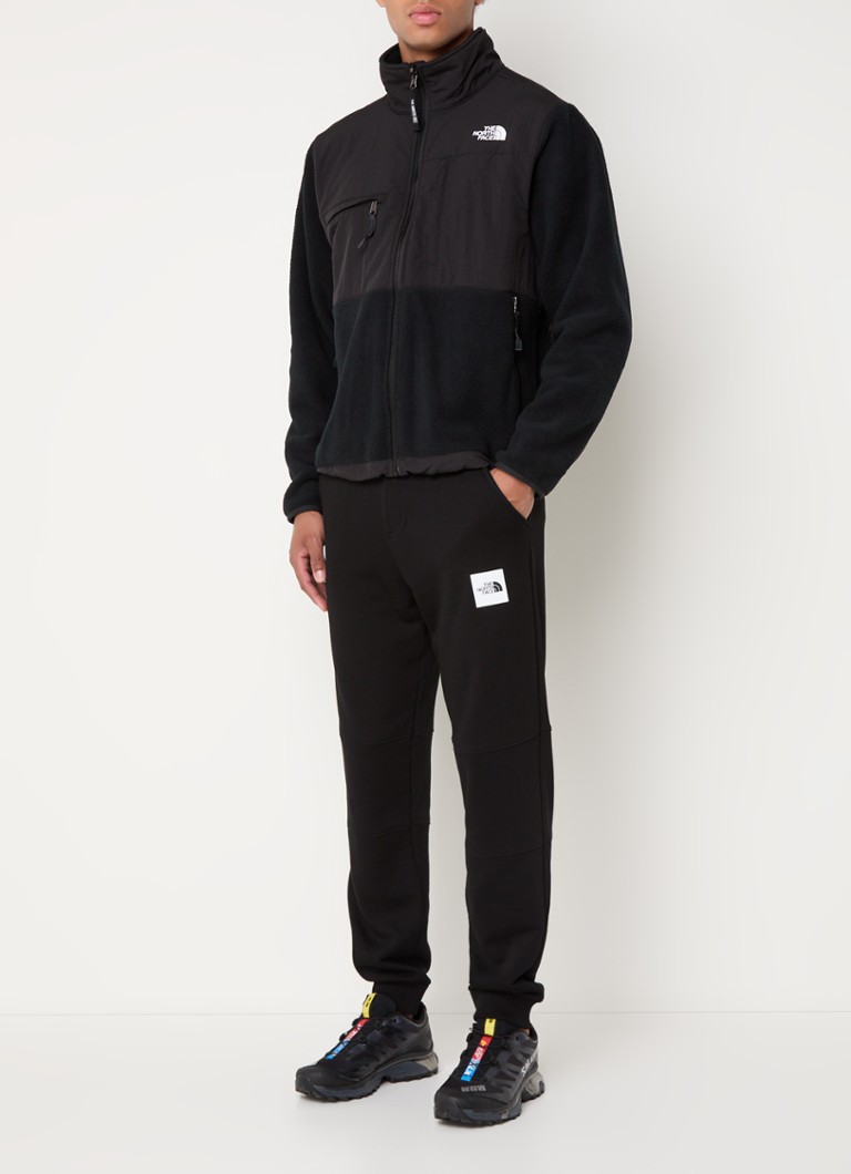 Jaqueta teddy da The North Face com bolsos com zíper e logotipo.