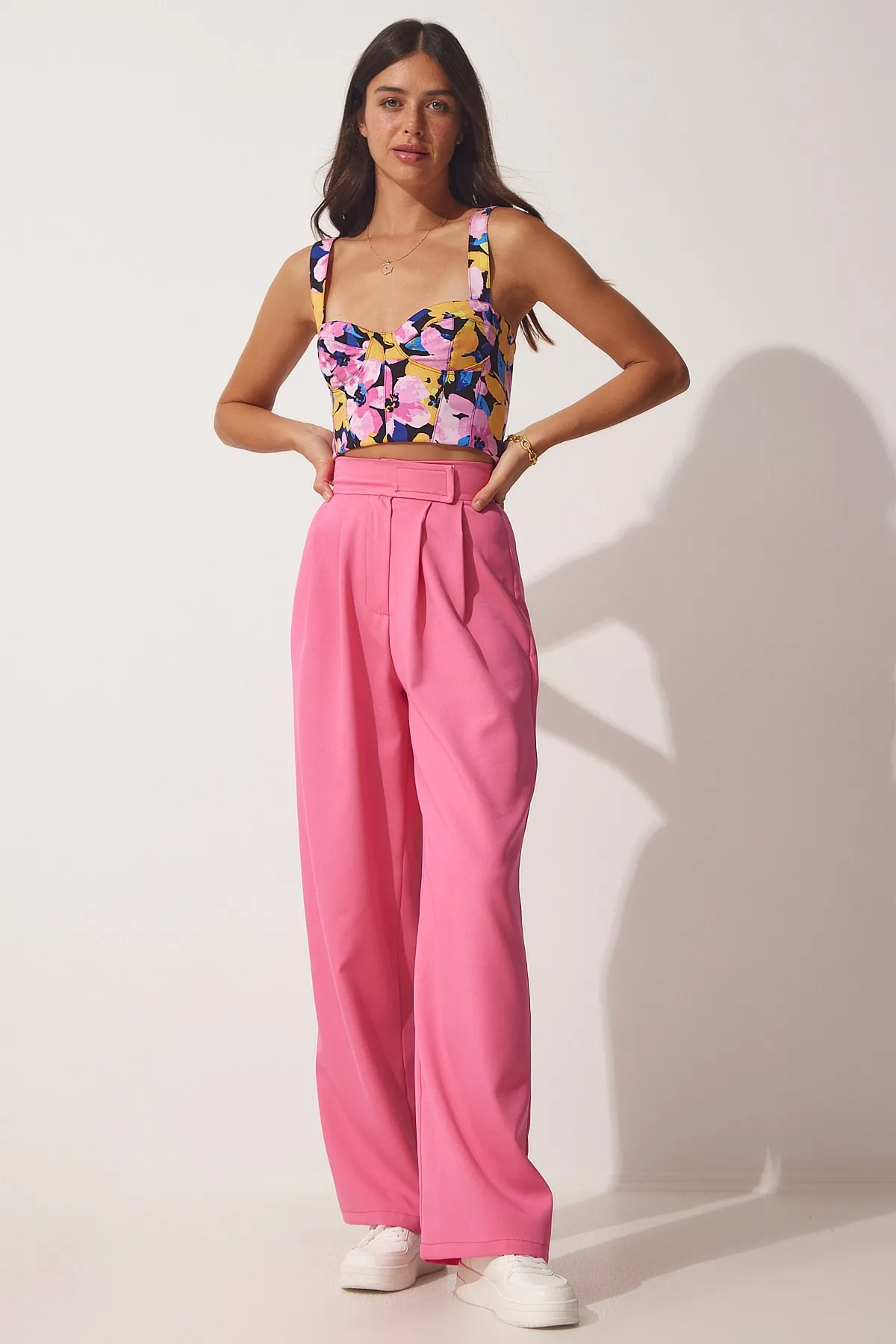 Happiness İstanbul  Rosafarbene Damen-Hose mit Klettverschluss und lockerer Taille YL00001