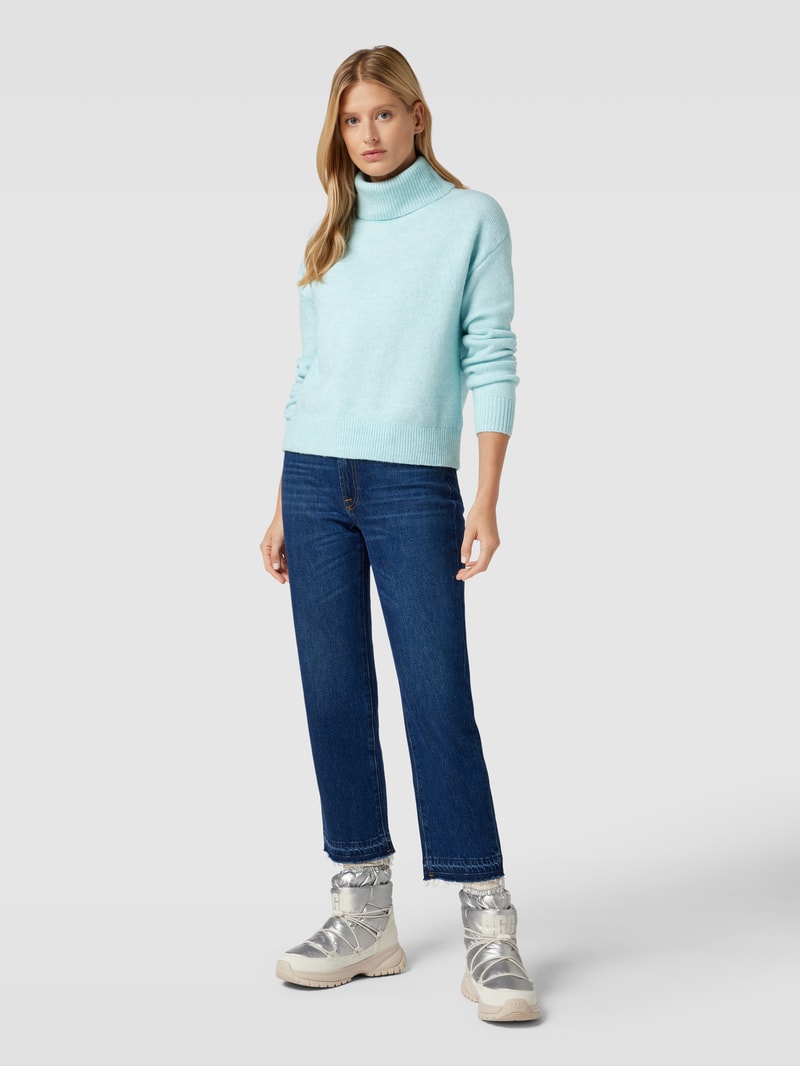 Rollkragenpullover mit überschnittenen Schultern in bleu