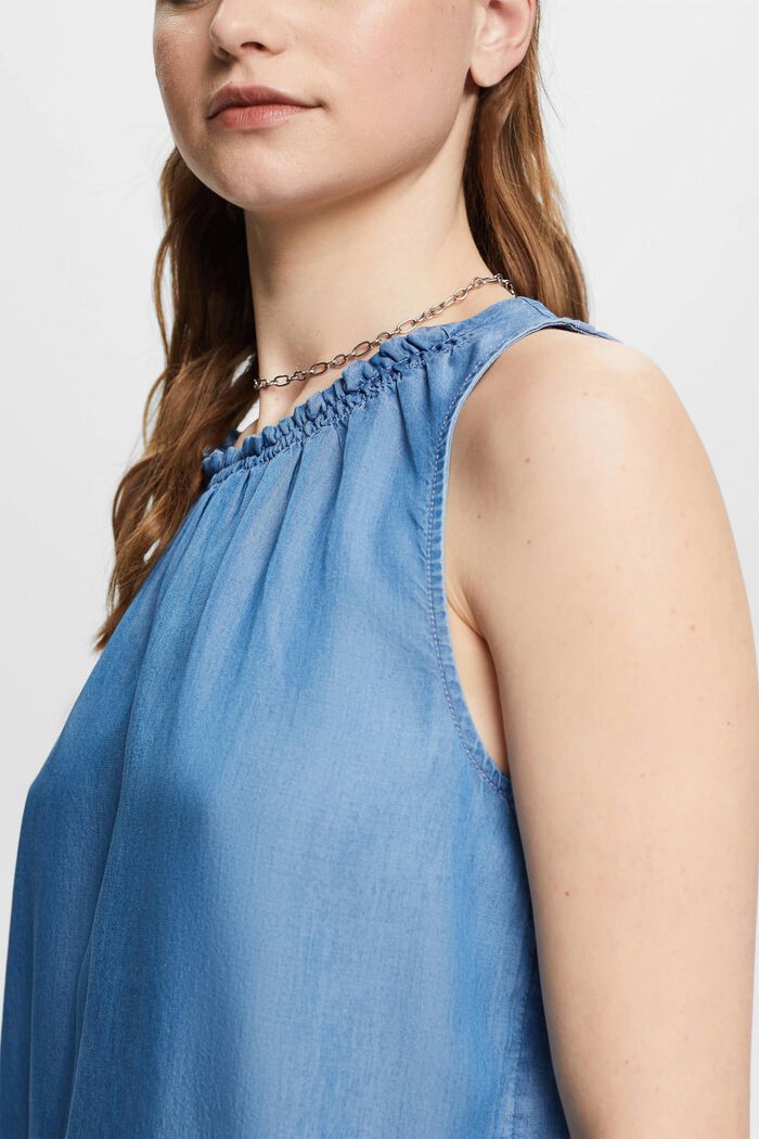 Ärmellose Bluse in Denim-Optik mit Rüschen