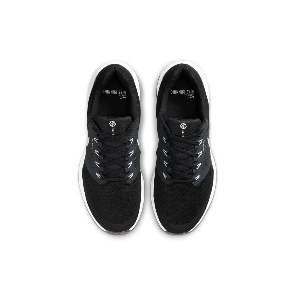 Nike Run Swift 3 DR2695-002 / schwarz
