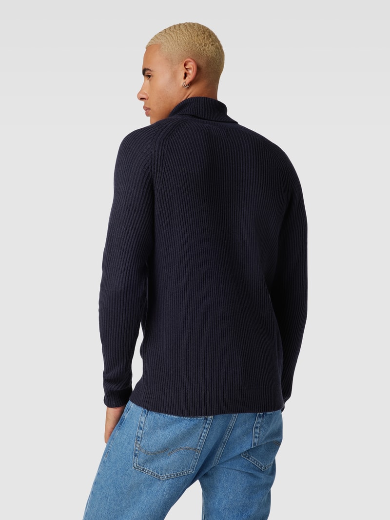 Rollkragenpullover mit Label-Detail Modell 'PANNEL' in dunkelblau