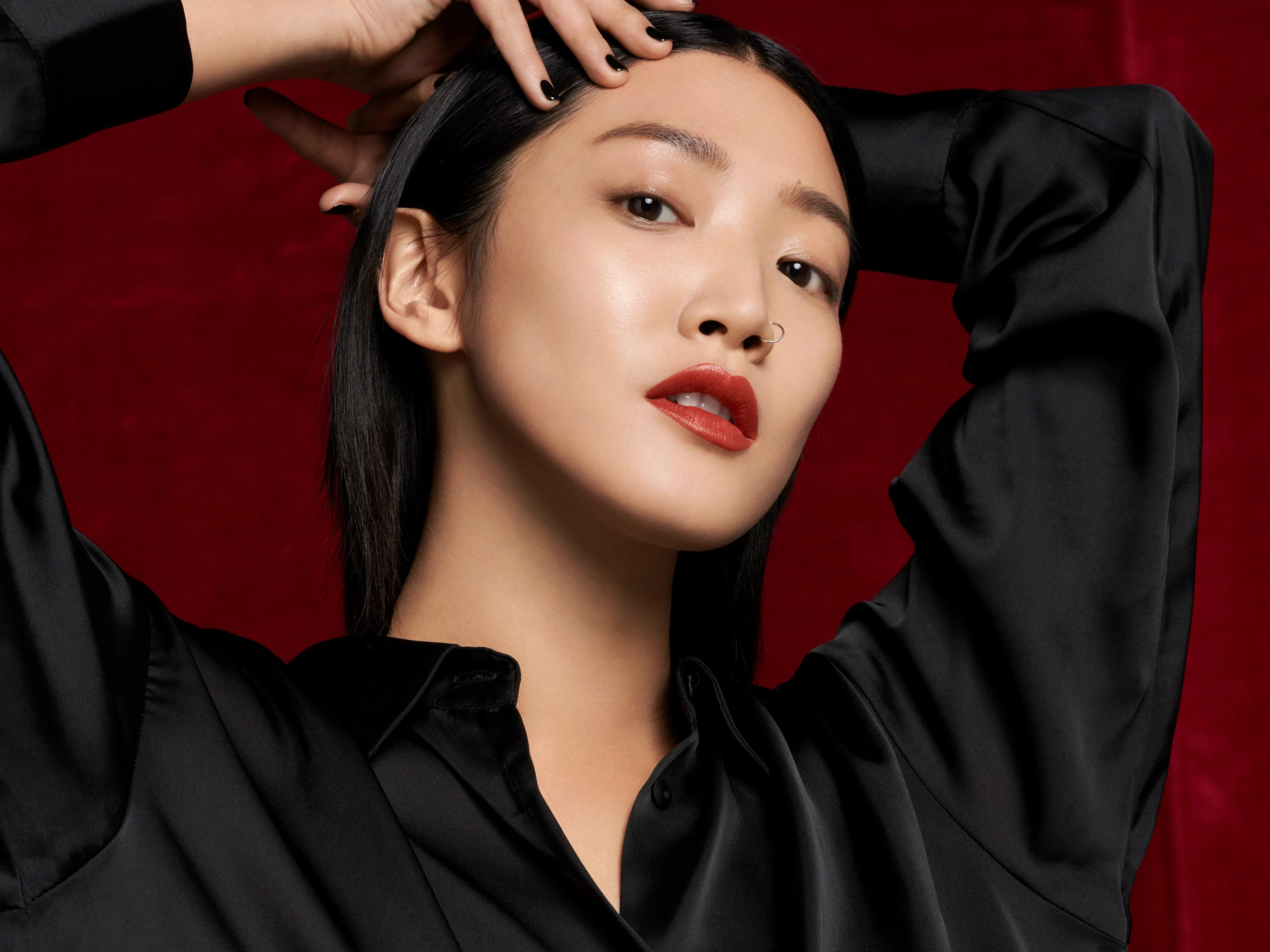 Rouge Pur Couture The Slim Velvet Radical Lipstick - mat ruž za usne, ruž za usne