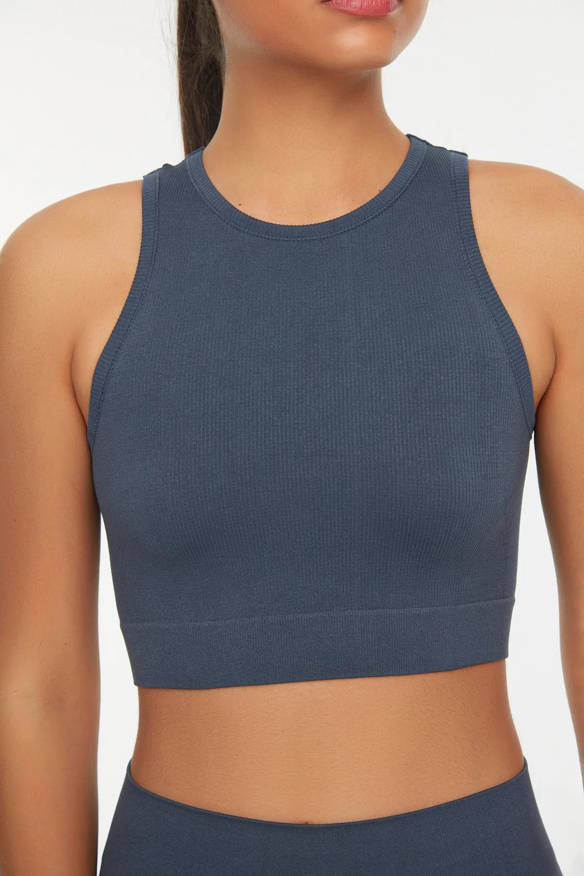 Trendyol Collection  Indigo nahtloser/nahtloser, leicht stützender/formender gestrickter Sport-BH TWOSS21SS0024