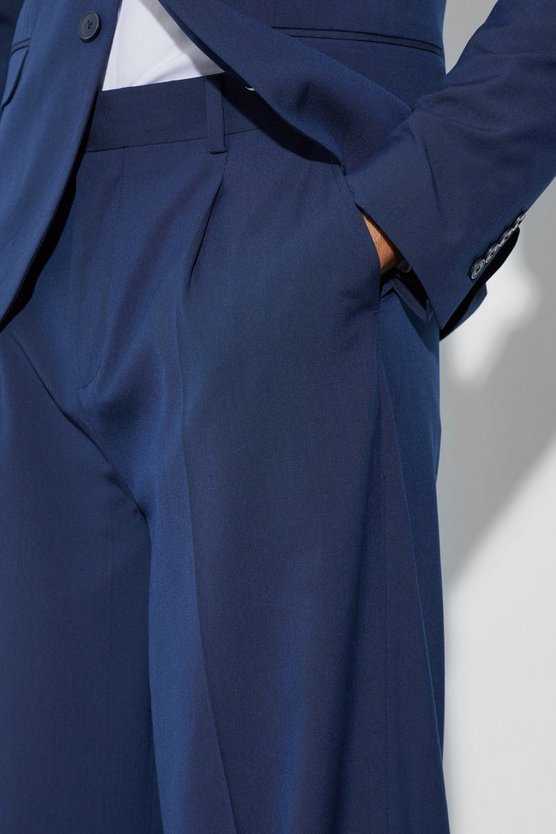 Hose mit extra weitem Bein