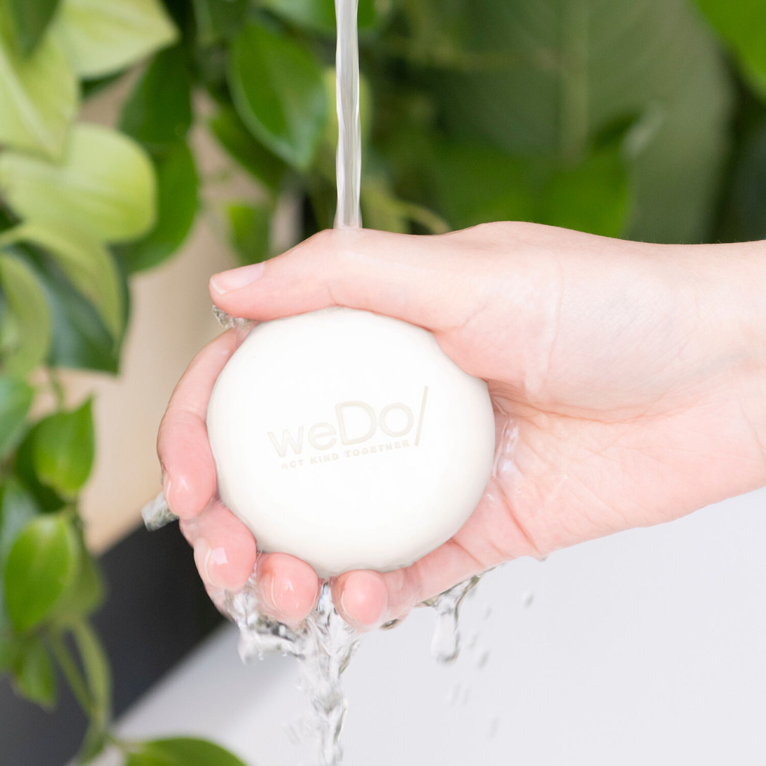 WeDo Shampooing solide Vegan Légèreté & Douceur 80G