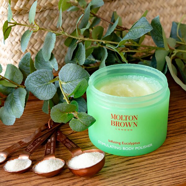 Molton Brown Infusing Eucalyptus Stimulating Body Polisher Körperpeeling