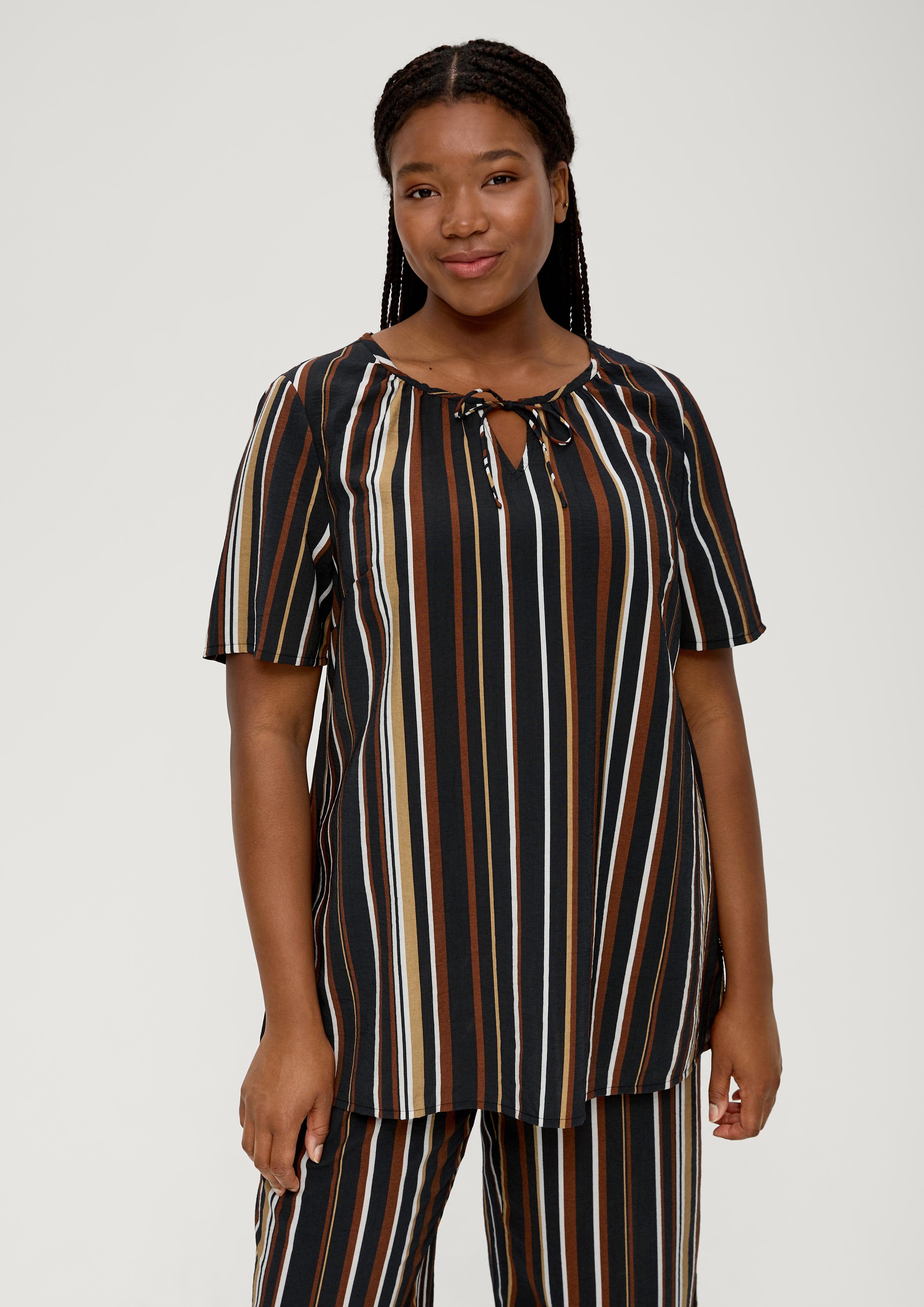 Ausgestellte Bluse aus Viskosemix  2131363-87G7