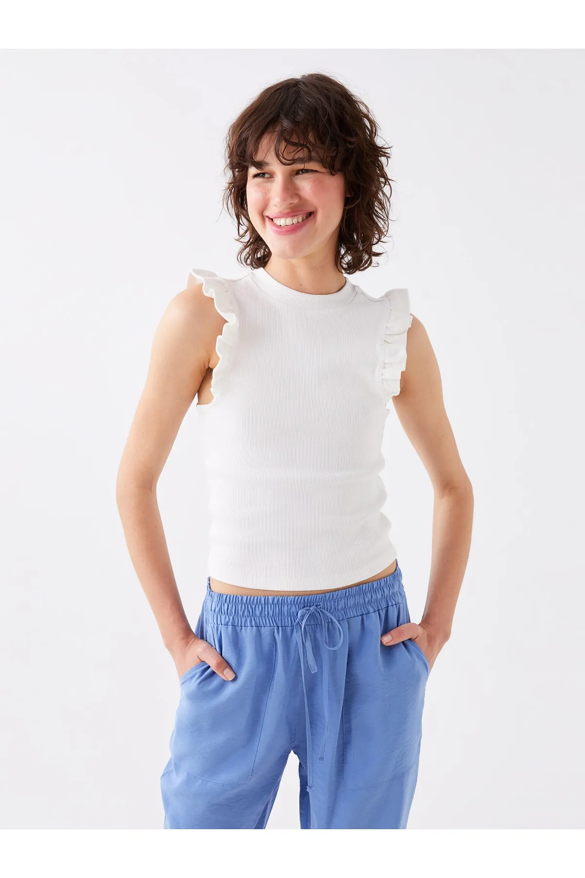 LC Waikiki  Einfarbiges Athlete-Shirt für Damen mit Rundhalsausschnitt
