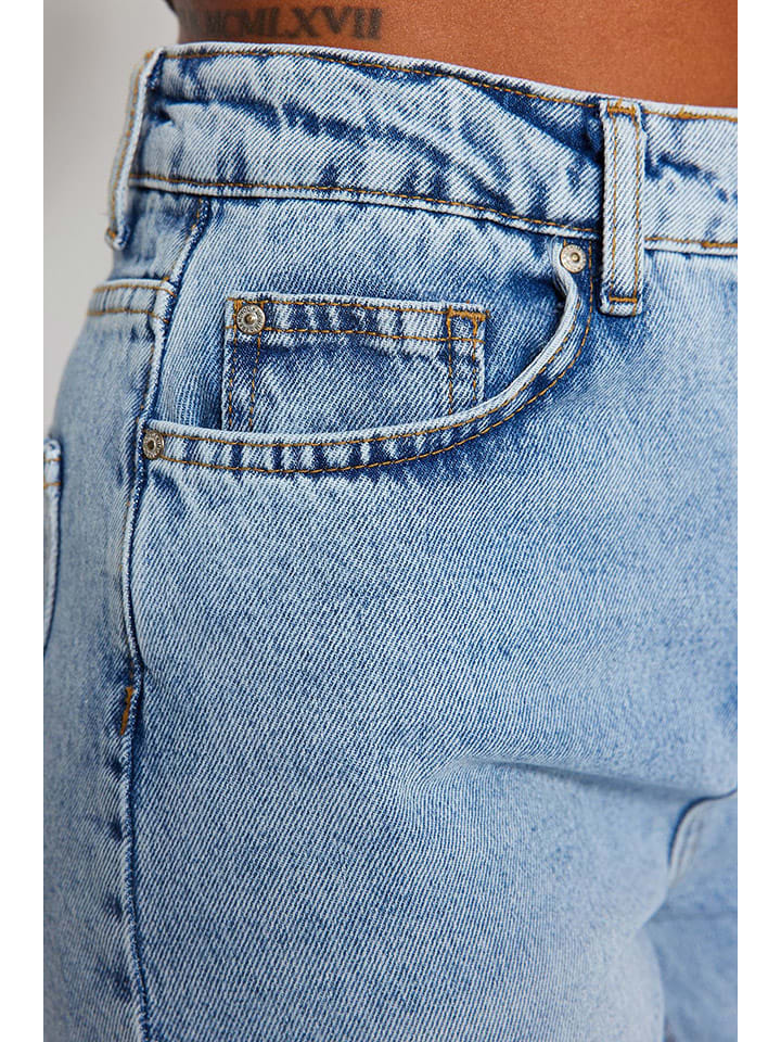 trendyol Jeans - Tapered fit - in Hellblau günstig kaufen