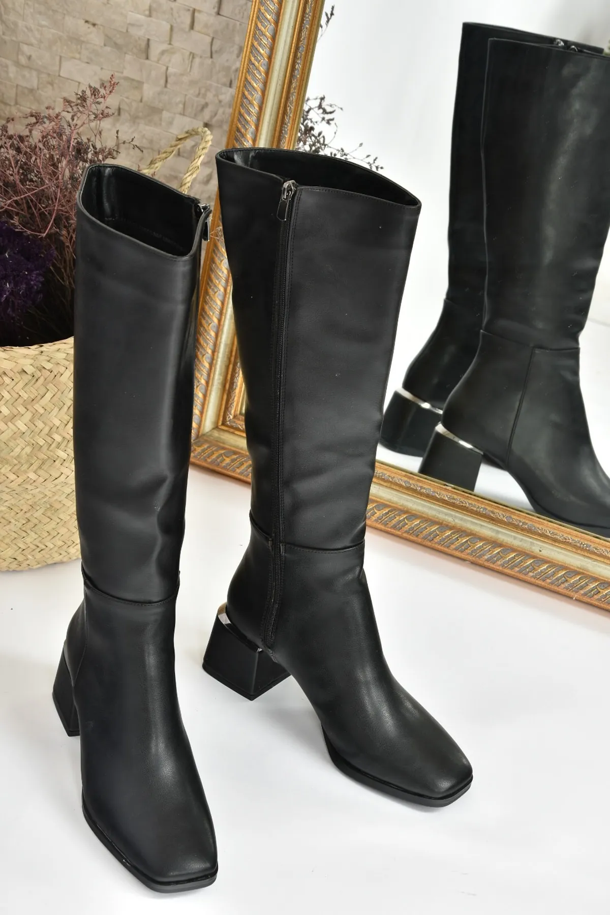 Fox Shoes  Damenstiefel aus schwarzem Leder mit dickem Absatz L524600009