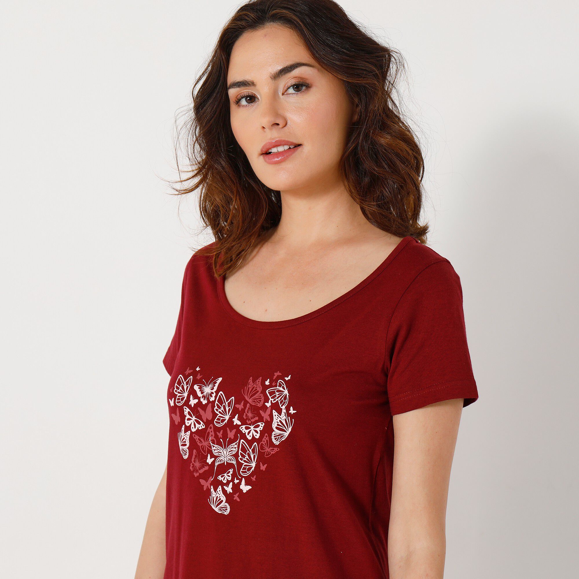 Chemise de nuit courtes manches courtes motif papillons