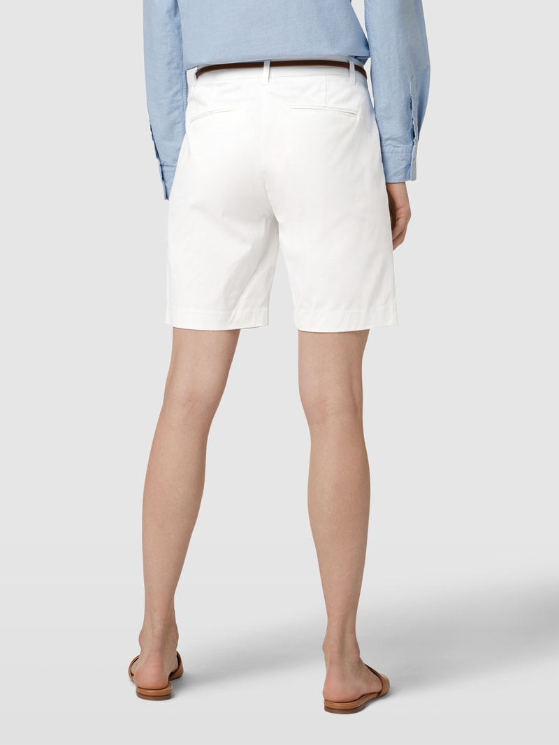 Shorts mit Eingrifftaschen Modell 'By Days' in offwhite