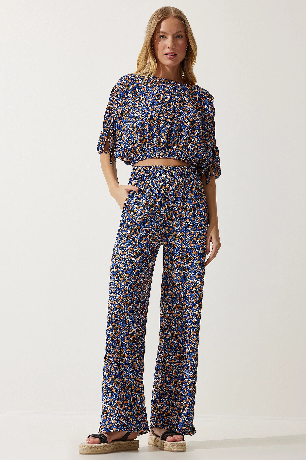 Happiness İstanbul  Blau-orange gemusterte Palazzo-Strickbluse für Damen MC00264