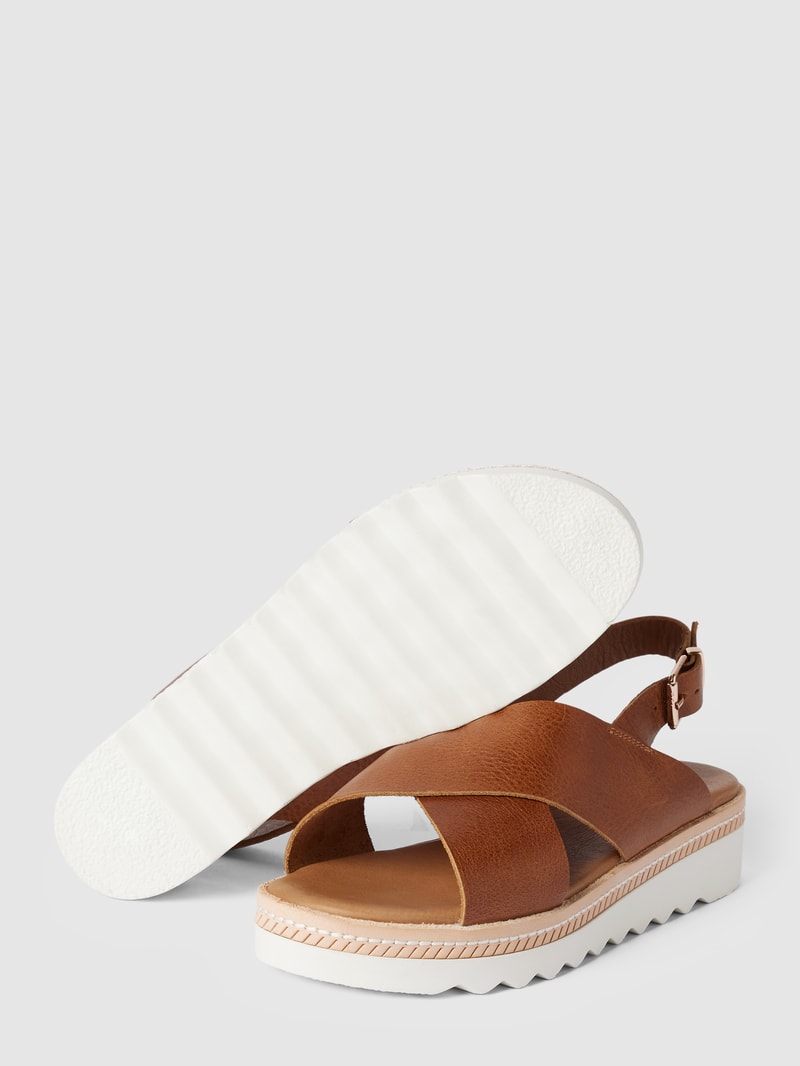 Sandalen mit Dornschließe in cognac