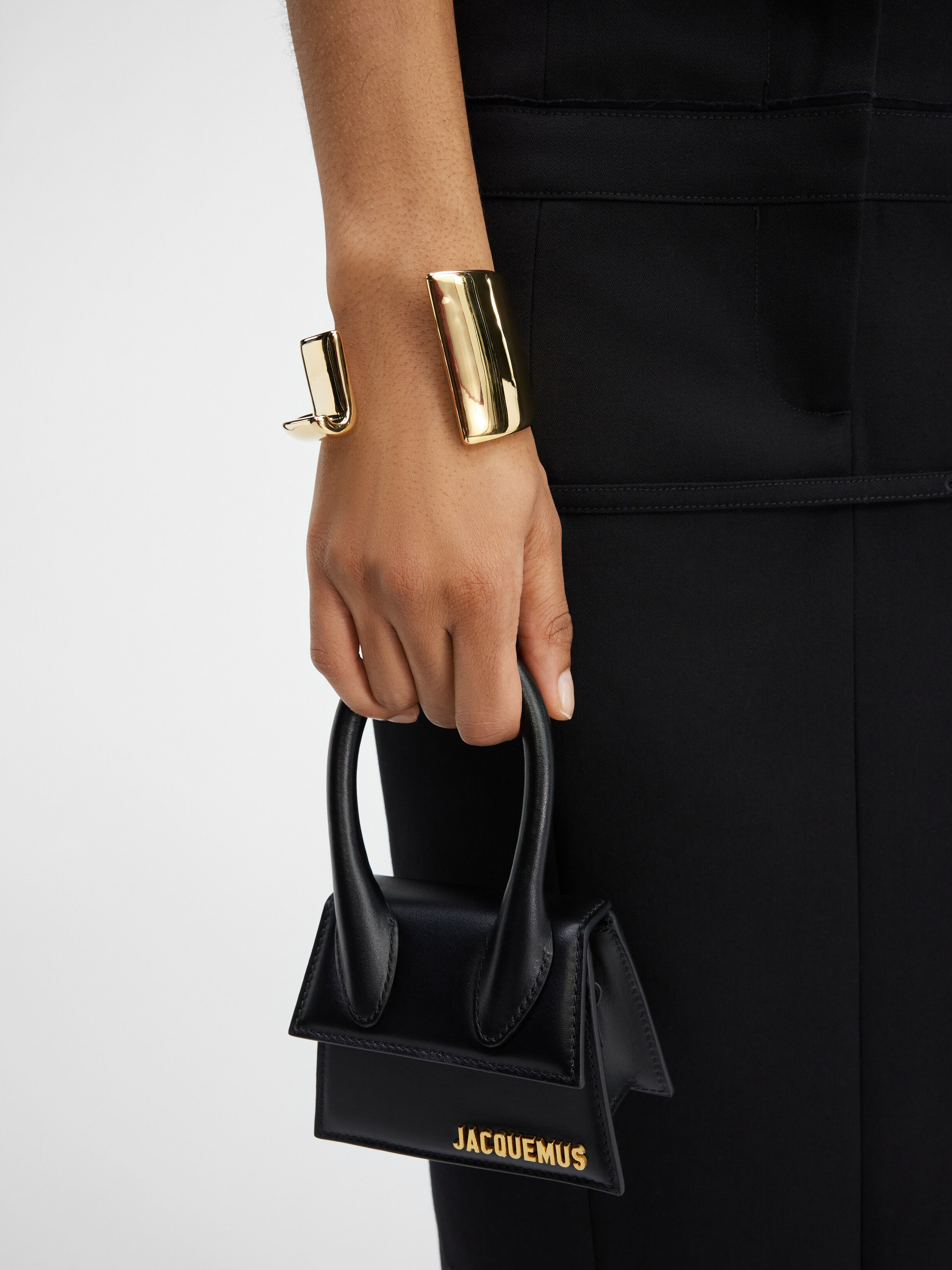 Le bracelet J