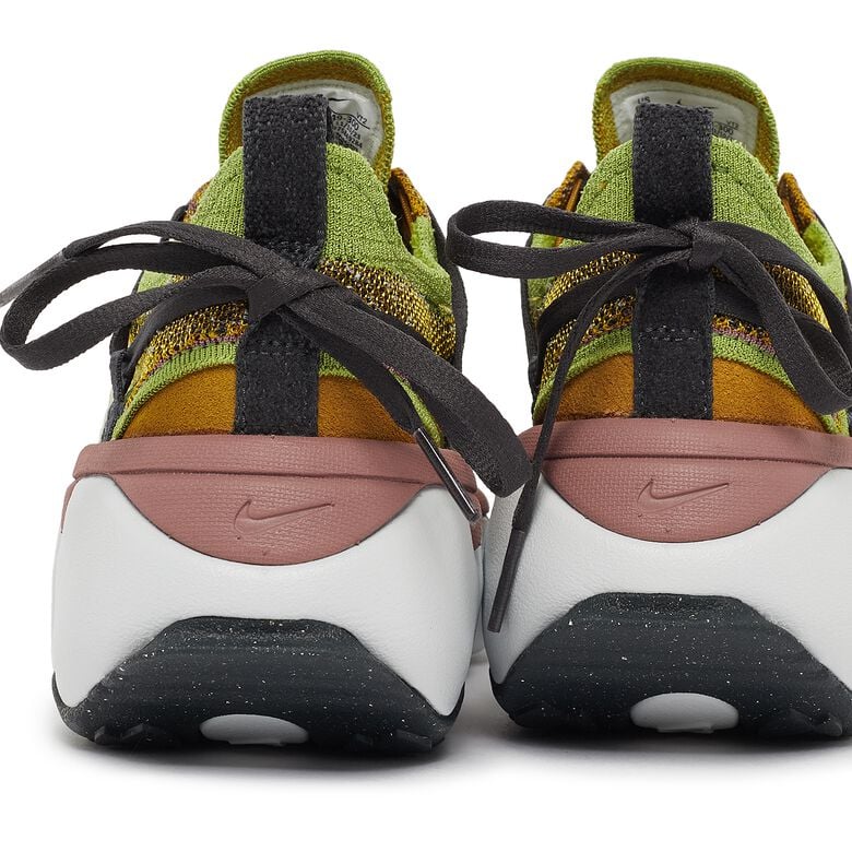 NIKE Wmns Flyknit Bloom pear/dk smoke grey-bronzine-volt