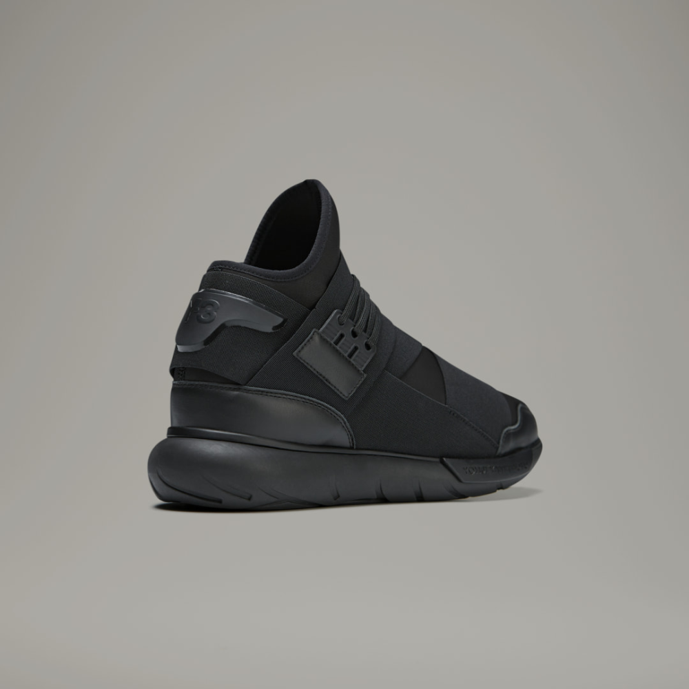 Y-3 Qasa IF5505 / schwarz