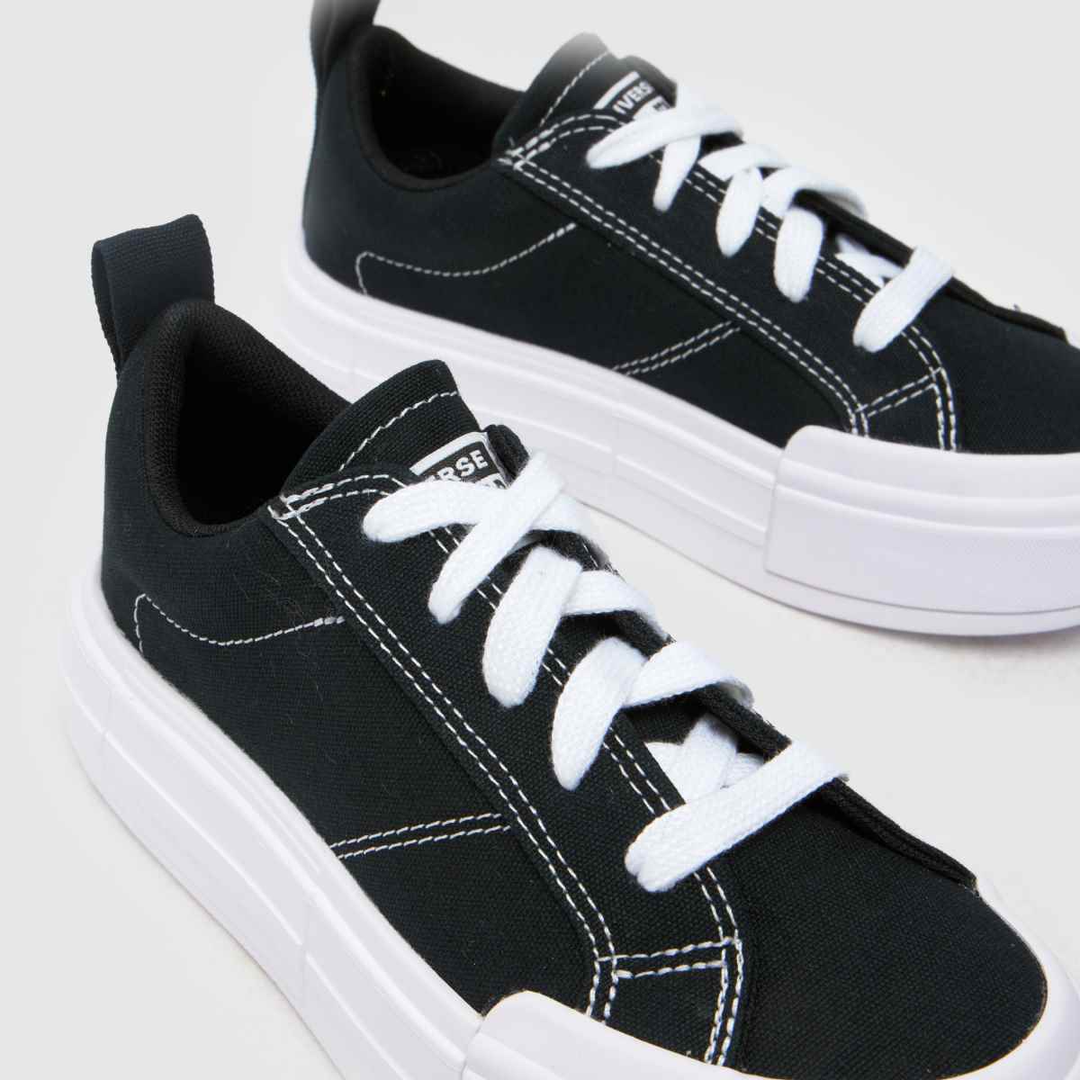 Converse svarta och vita All Star Cruise Junior-sneakers