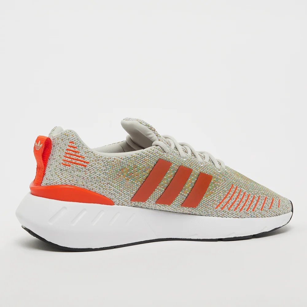 adidas SWIFT Run 22 GW6824 / gelb