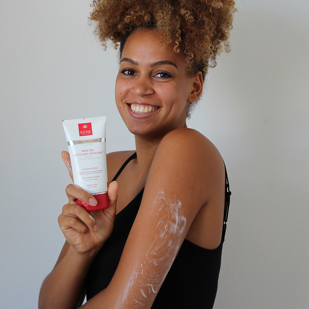 in'oya Mon Gel Nettoyant Exfoliant Exfoliant gommant doux