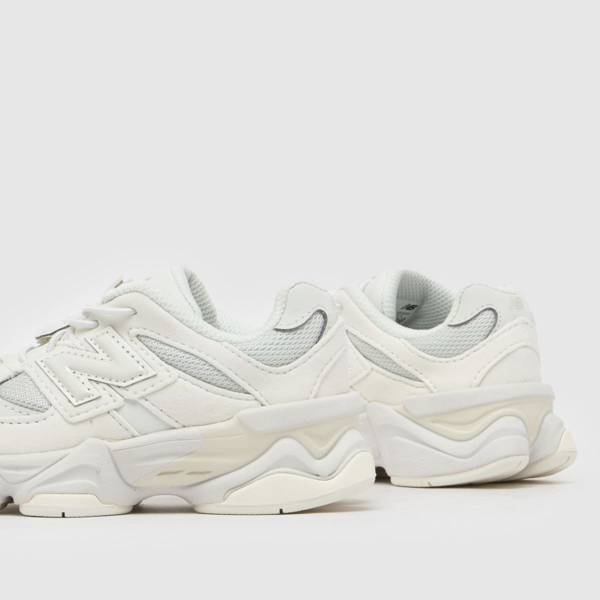 New Balance 9060 törtfehér kisgyermek cipő
