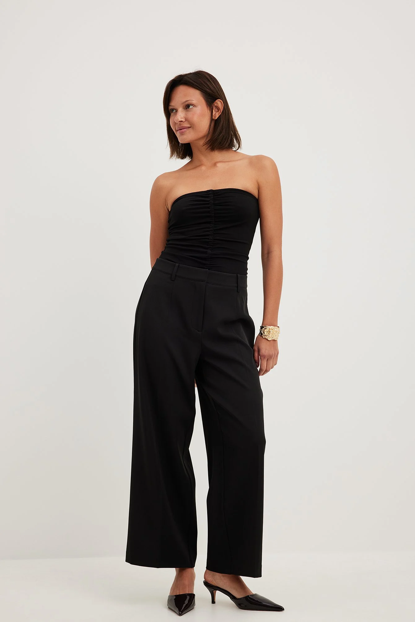 Cropped-Anzughose mit mittlerer Taille und geradem Bein