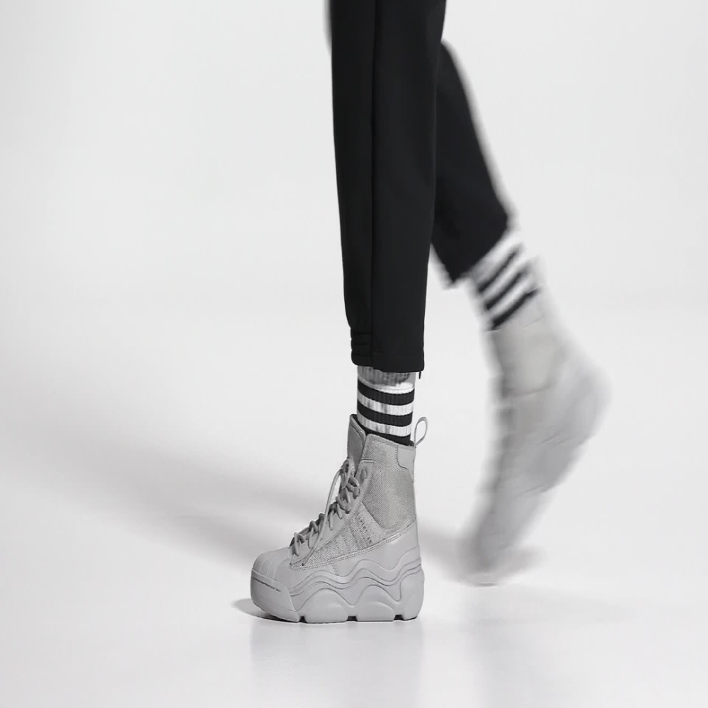 adidas Superstar Millencon Boot W IG5319 / grau