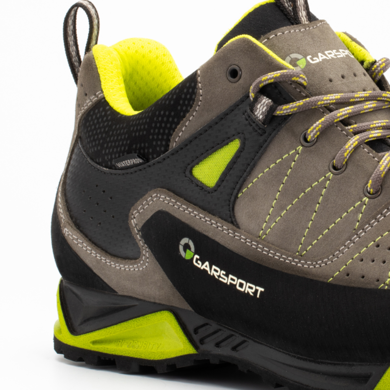 Garsport Mountain Tech Low WP graue Herren-Wanderschuhe