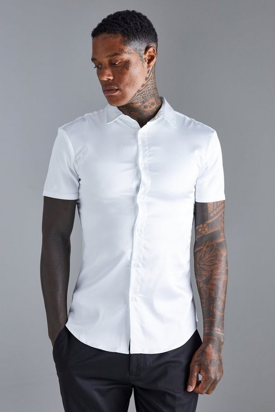 Kurzärmliges Muscle-Fit Hemd aus Satin