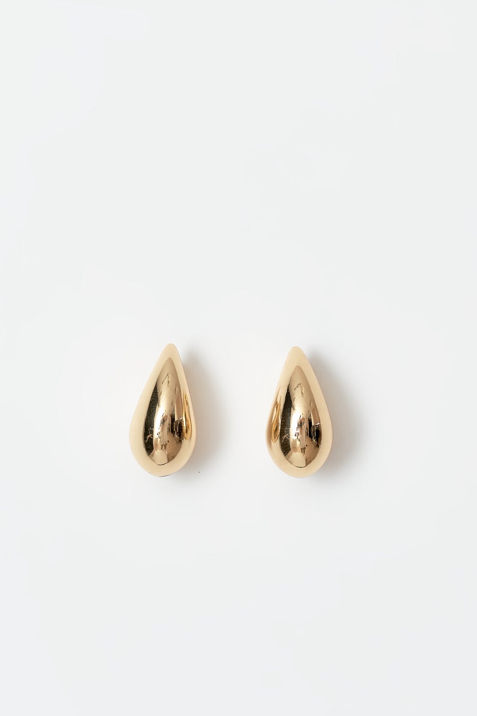 Mini drop earrings