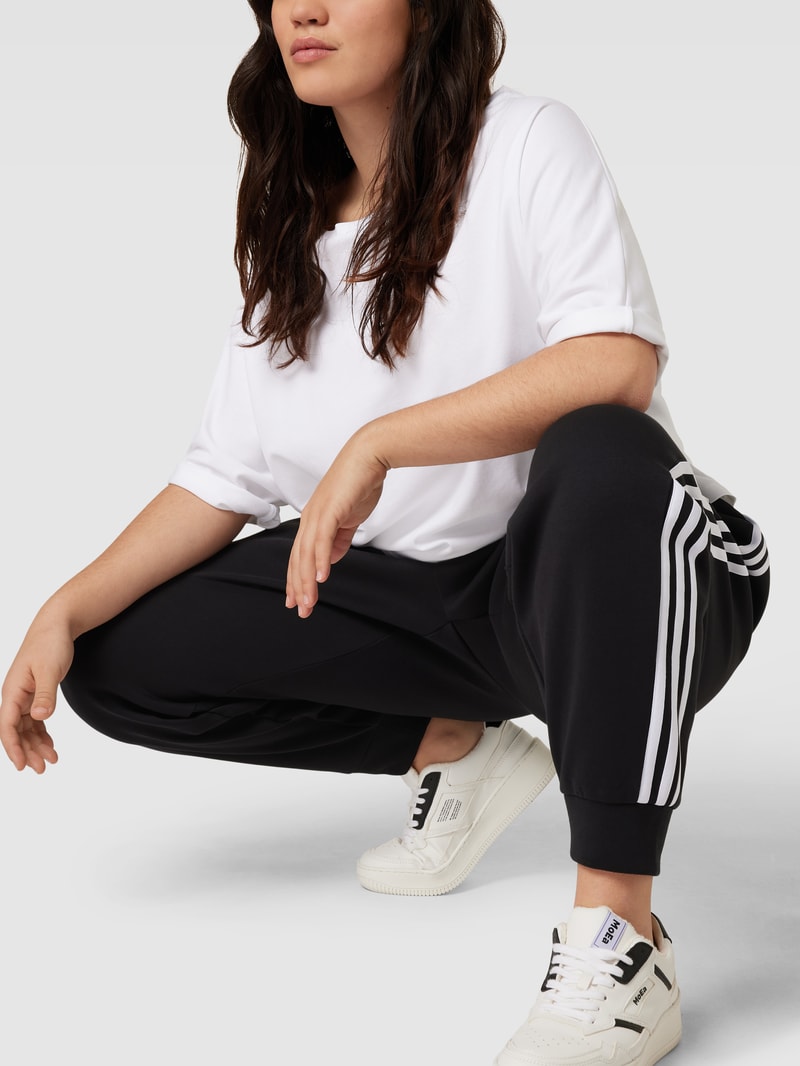 PLUS SIZE Sweatpants mit Kontraststreifen in schwarz