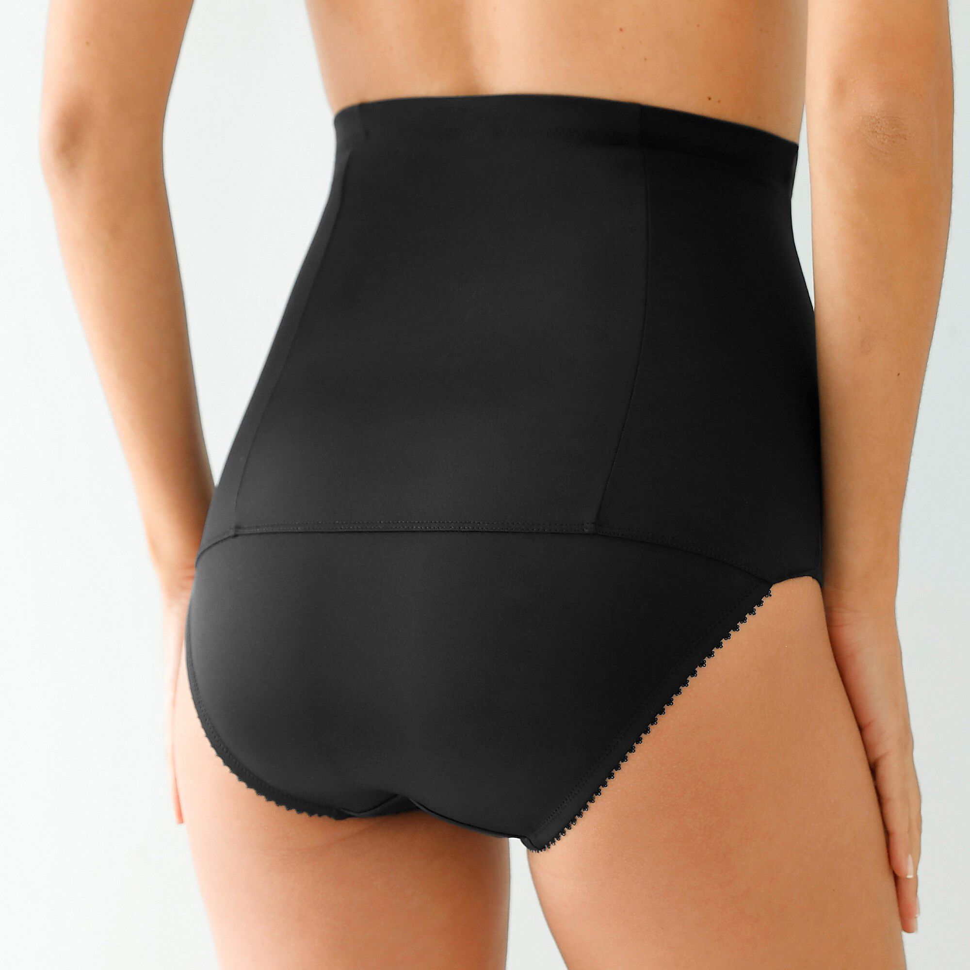 Gaine serre-taille dentelle amincissante