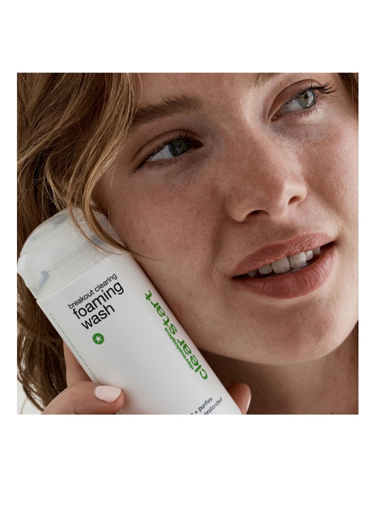 Spumă de curățare anti-pete Dermalogica Clear Start