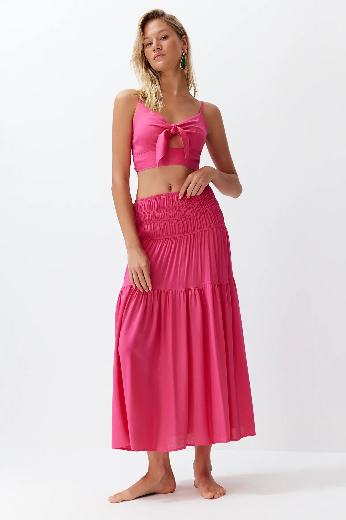 Trendyol Collection  Set aus gewebtem, gebundenem Blusenrock in Fuchsia TBESS24AU00026