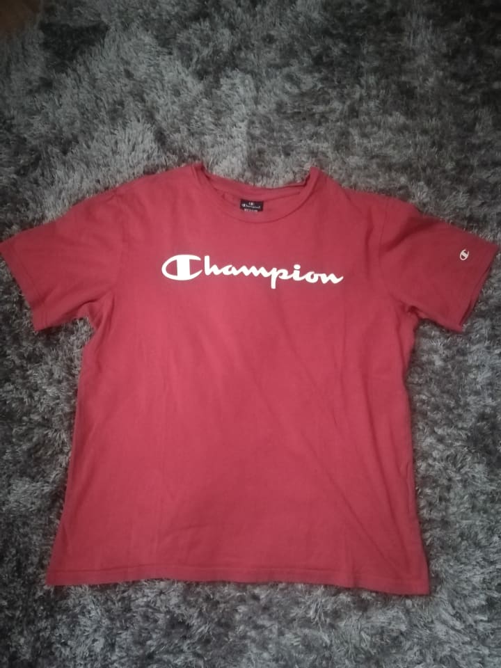 Champion Shirt in Rot, keine Rücknahme, keine Garantie günstig kaufen M