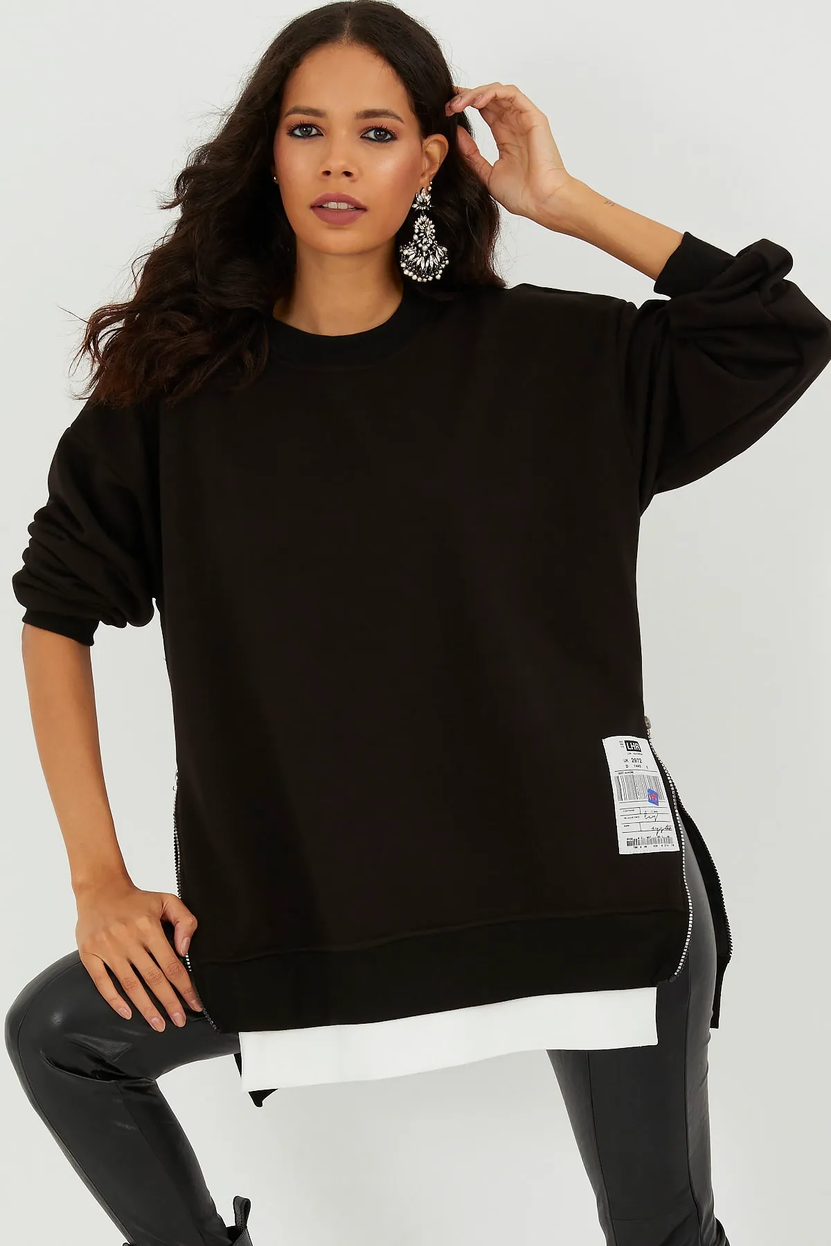 Cool & Sexy  Schwarzes Oversize-Sweatshirt mit seitlichem Reißverschluss für Damen BK231095