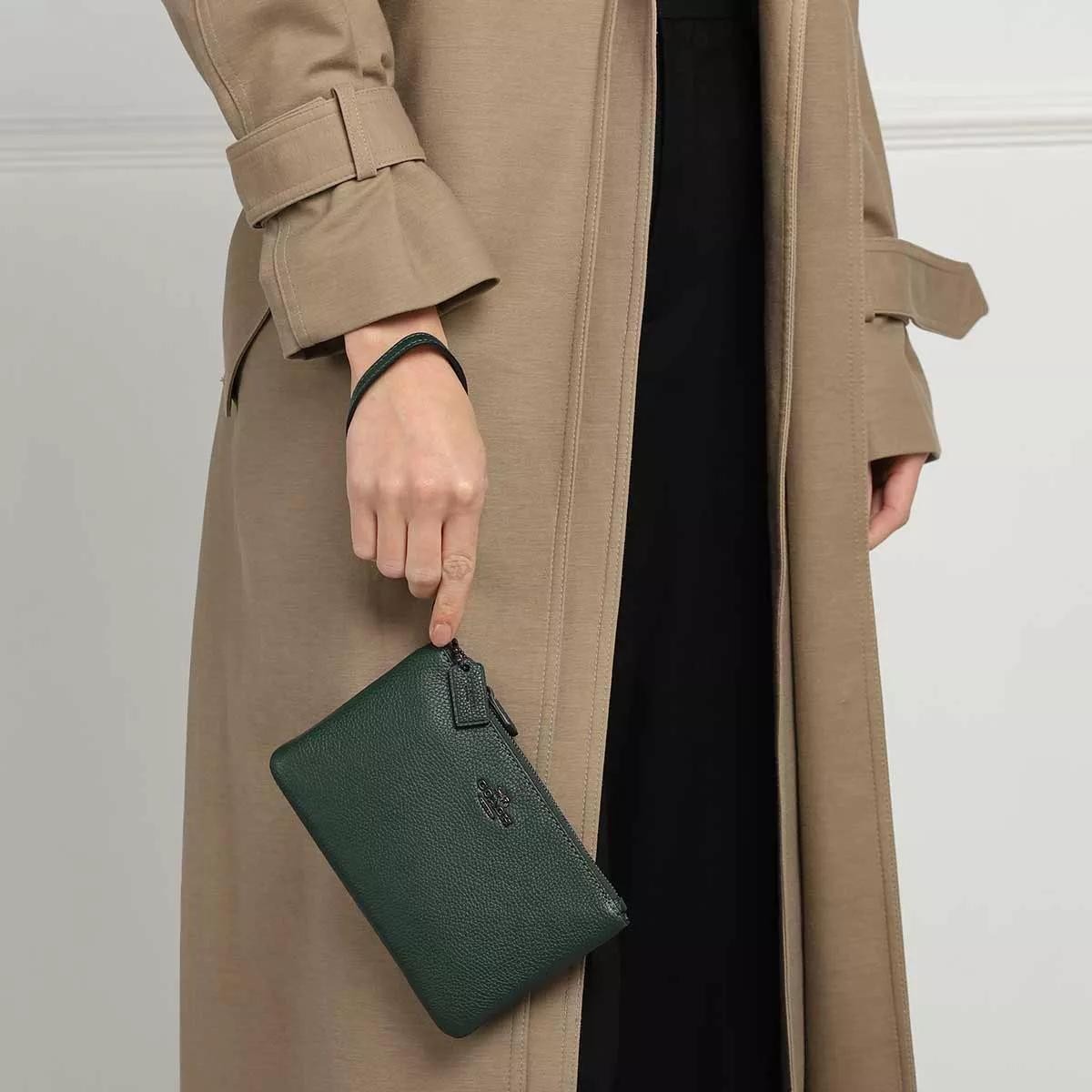 COACH Handtaschen grün Clutch