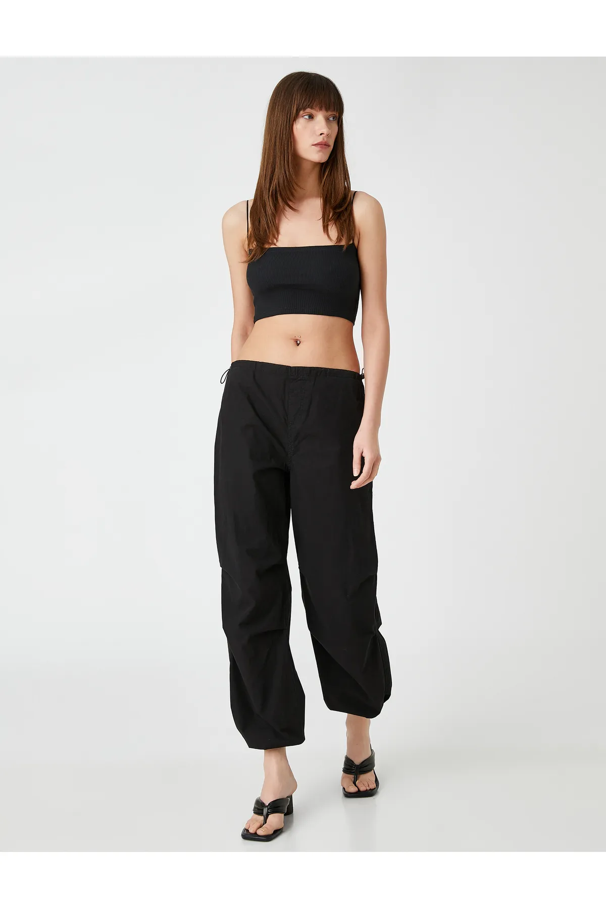 Koton  Crop Tank Top aus Baumwolle mit quadratischem Ausschnitt und dünnen Trägern
