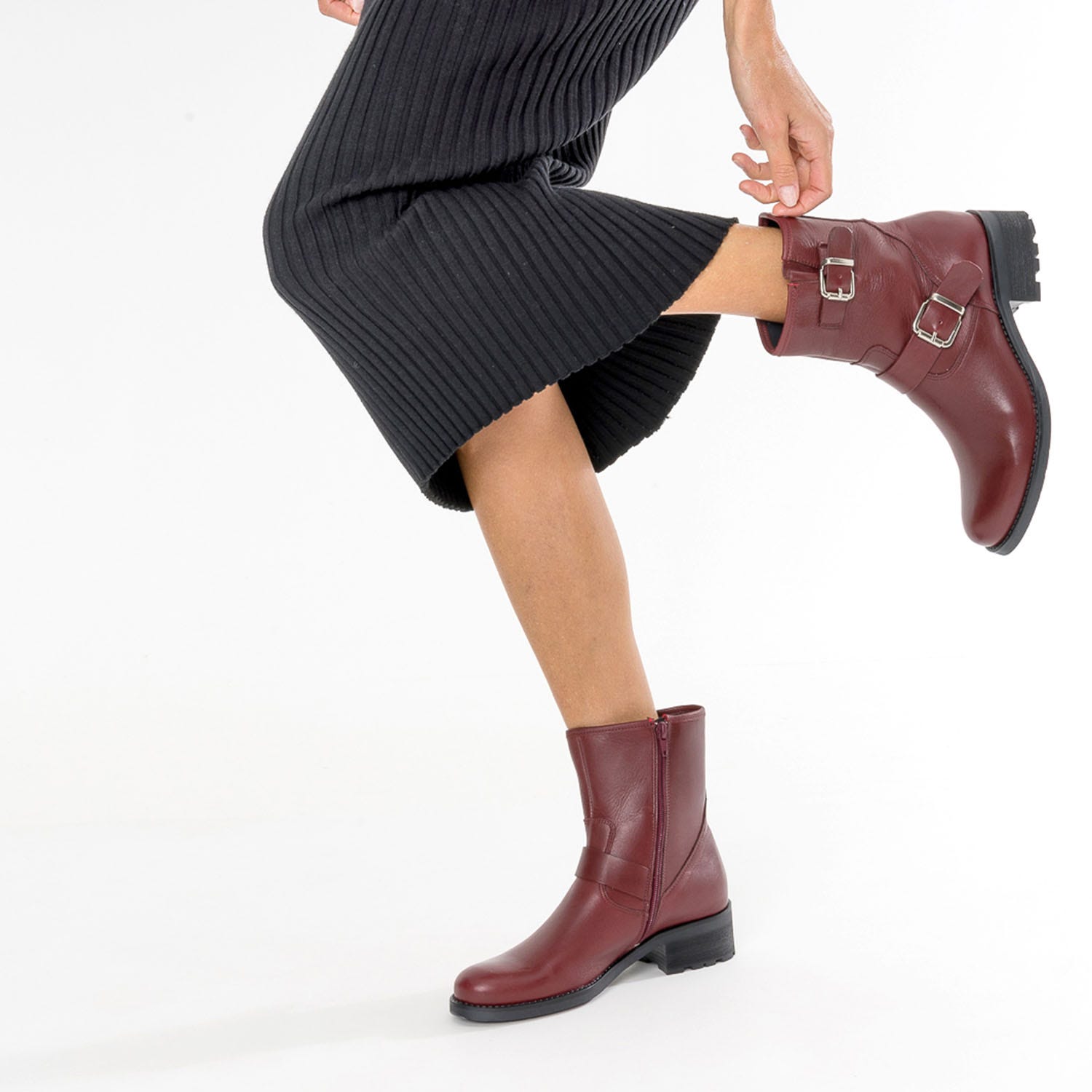 Boots TEXTO rouge foncé en cuir esprit motard