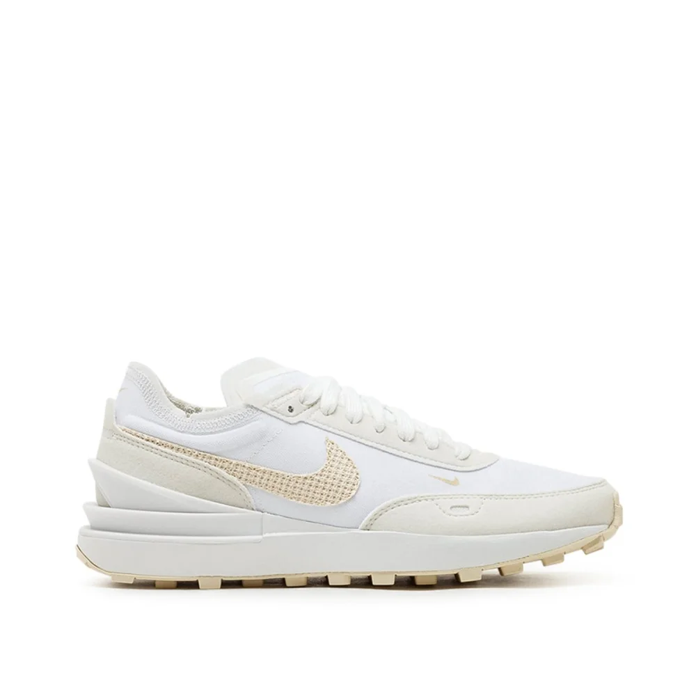 Nike Waffle One DM7604-100 / weiss