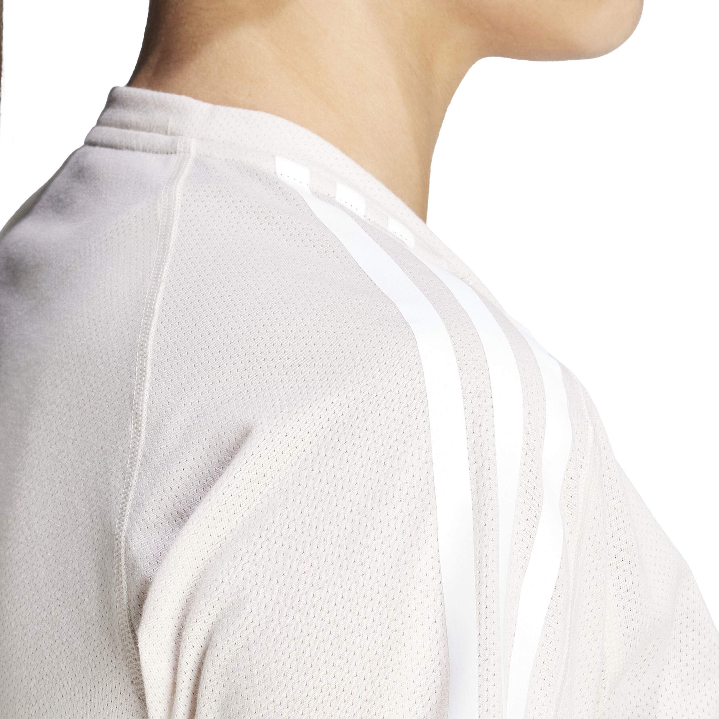 Own The Run E 3S Tee Laufshirt Damen - Creme