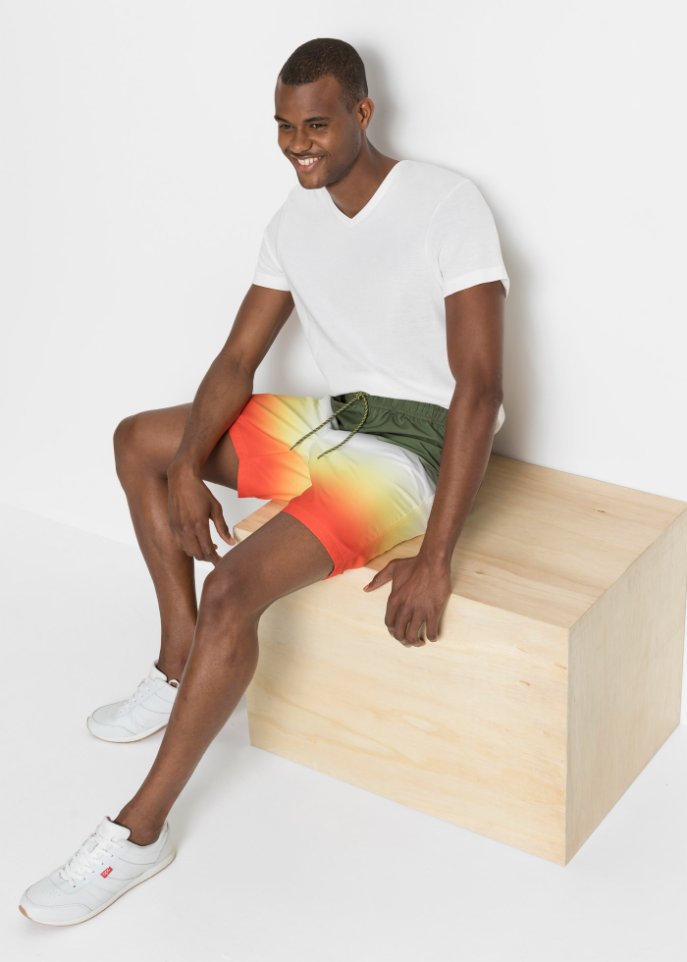 Strandshorts mit Farbverlauf aus recycelten Polyester