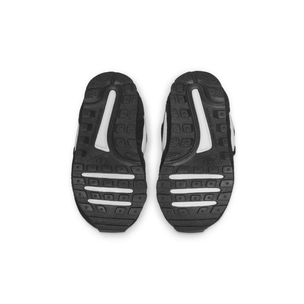 Nike MD Valiant CN8560-002 / schwarz