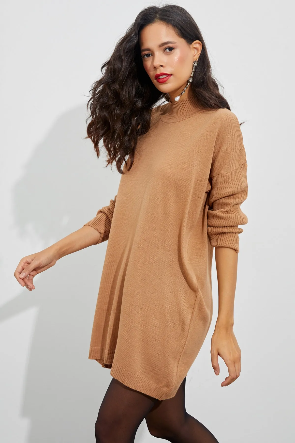 Cool & Sexy  Kamelfarbene Stricktunika für Damen YV110