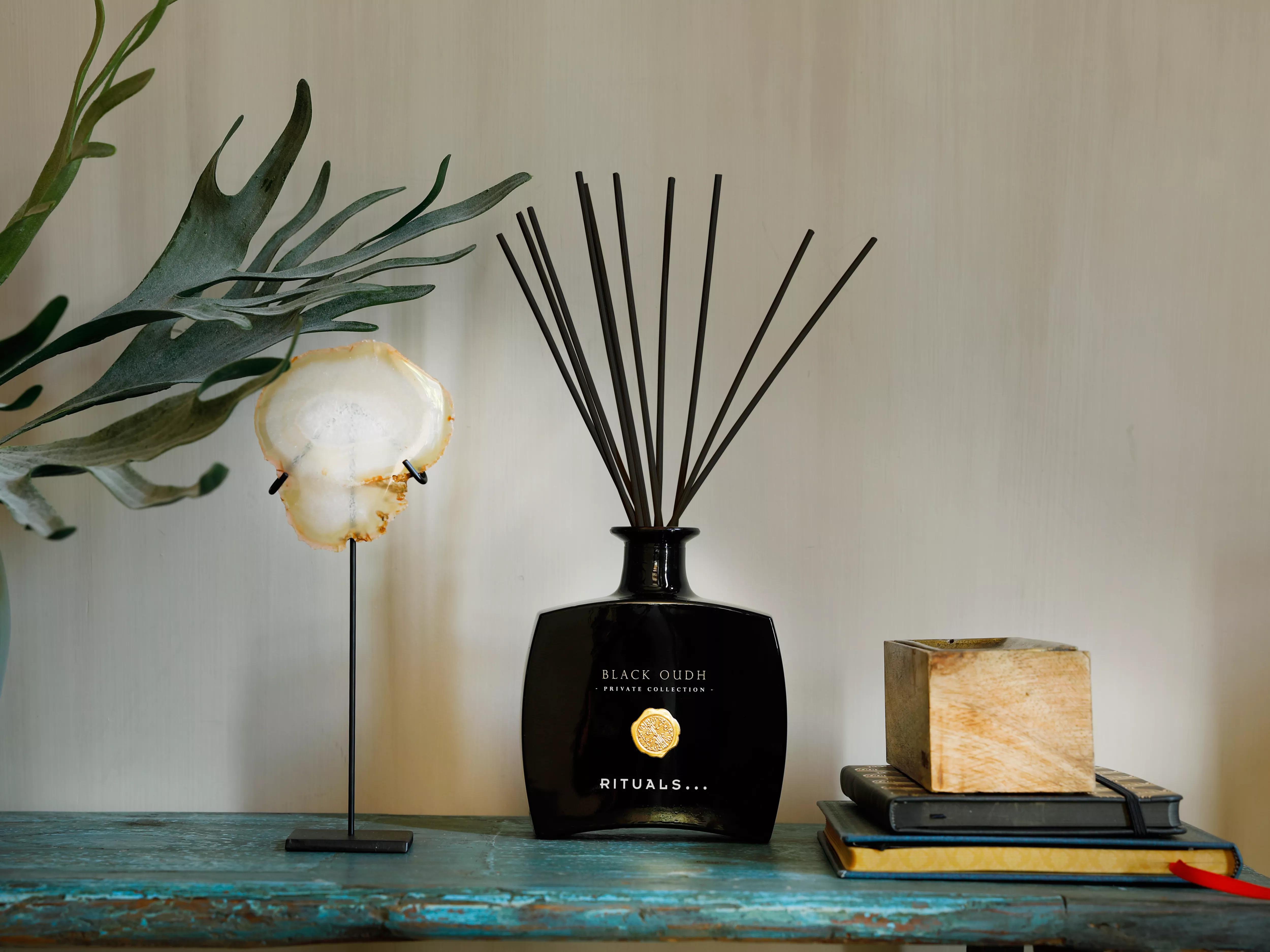Black Oudh Fragrance Sticks