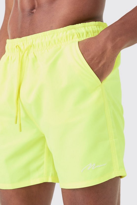 Man Signature mittellange Badehose