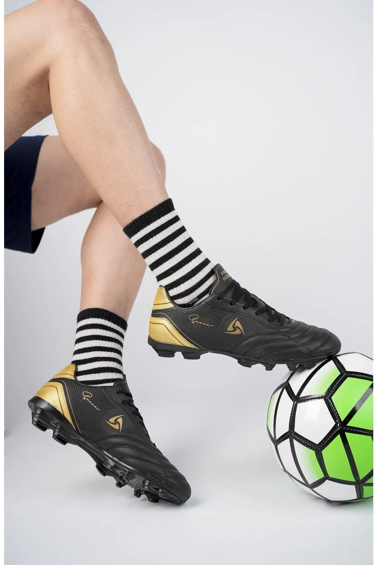 MUGGO  Pascal Unisex Guaranteed Crampon AstroTurf Fußball-Sportschuhe