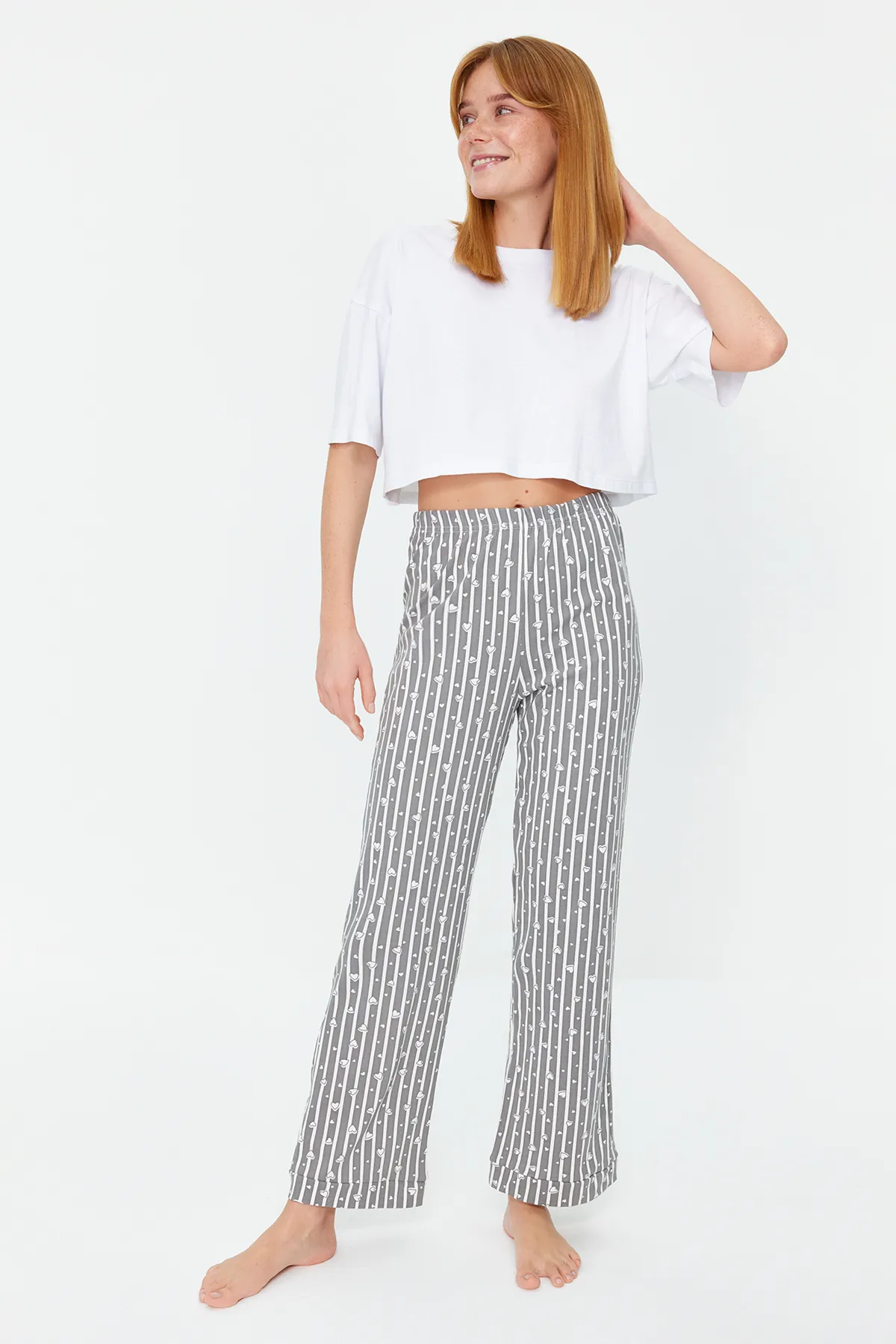 Trendyol Collection  Gestreifte gestrickte Pyjamahose aus anthrazitfarbener Baumwolle THMSS23PJ00002
